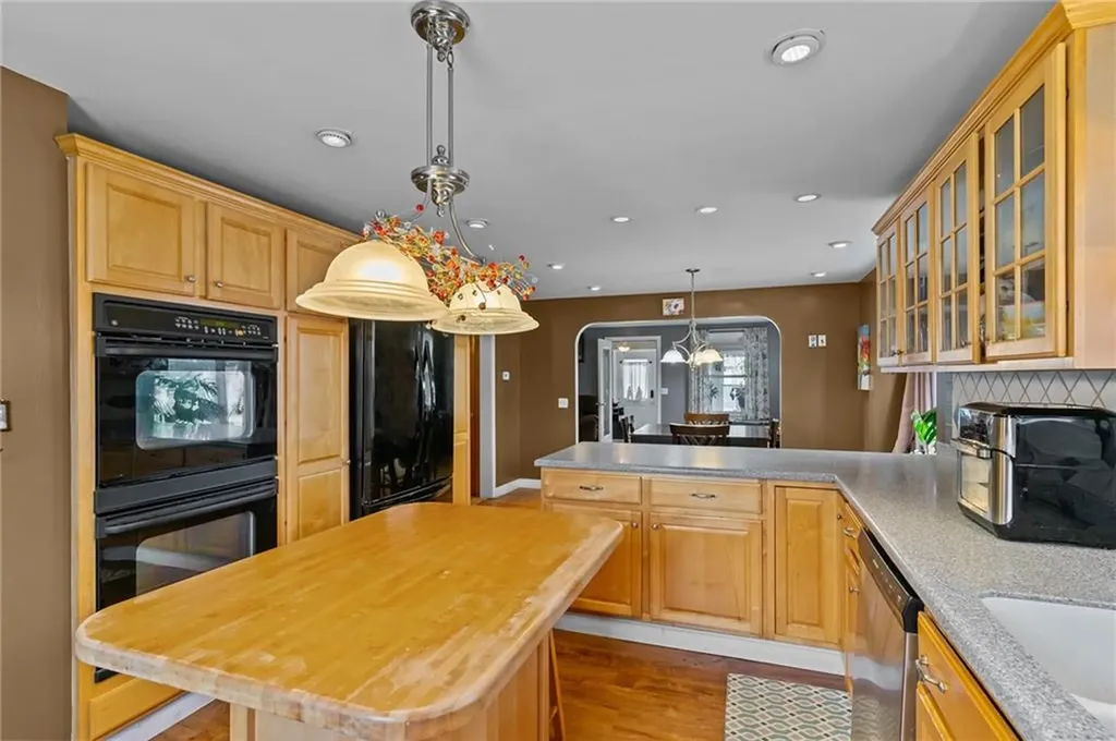 65 Majestic Avenue Warwick RI 02888