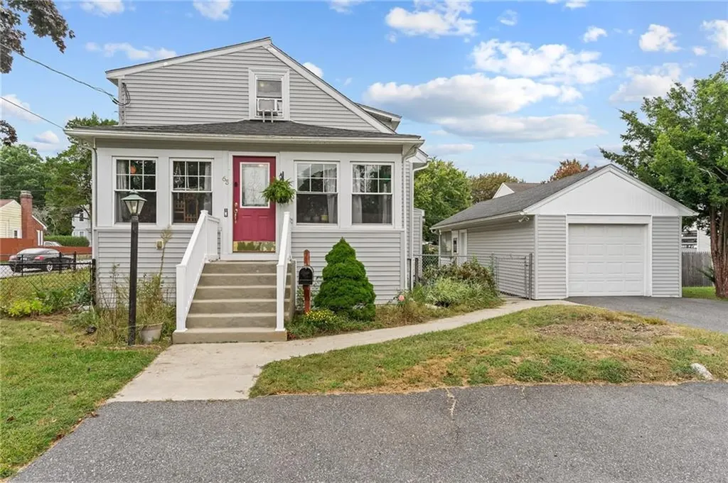 65 Majestic Avenue Warwick RI 02888