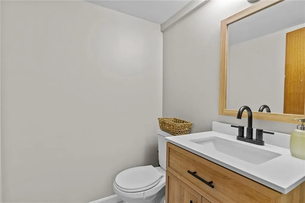 65 Majestic Avenue Warwick RI 02888