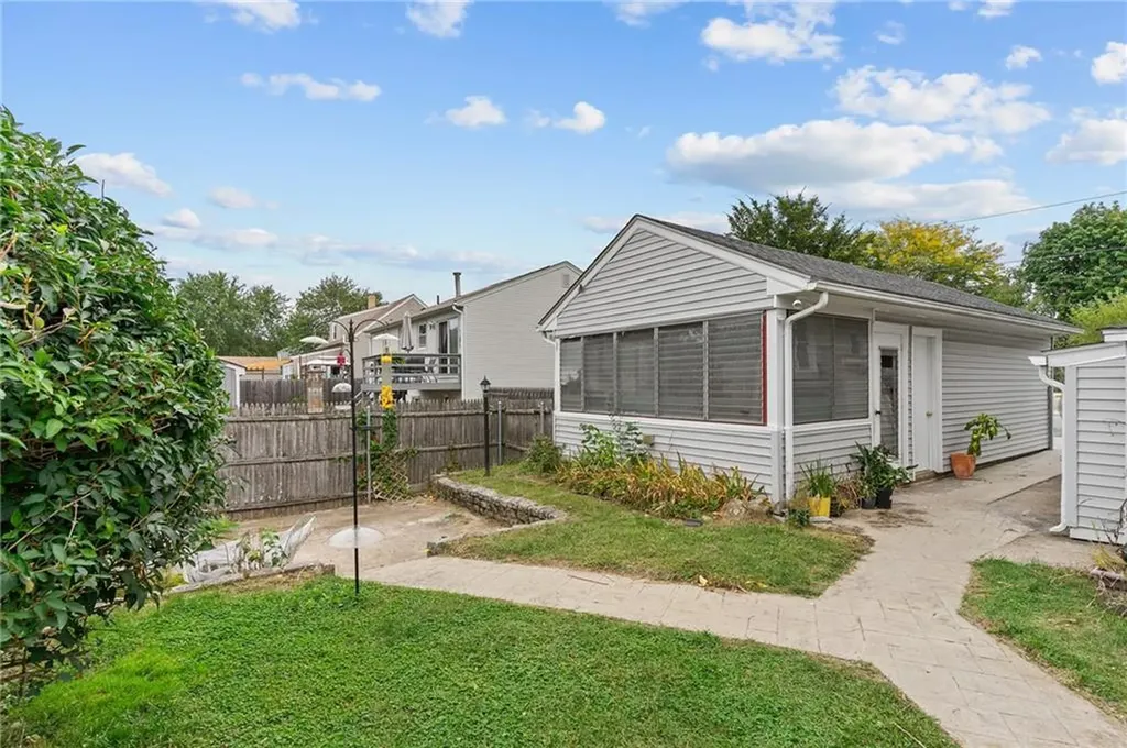 65 Majestic Avenue Warwick RI 02888