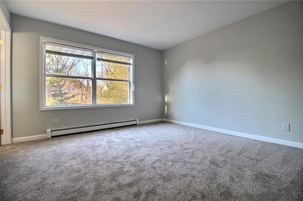 89 Old Post Road Westerly RI 02891