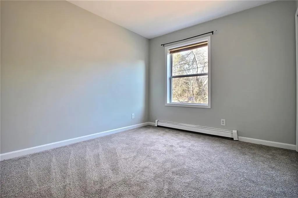 89 Old Post Road Westerly RI 02891