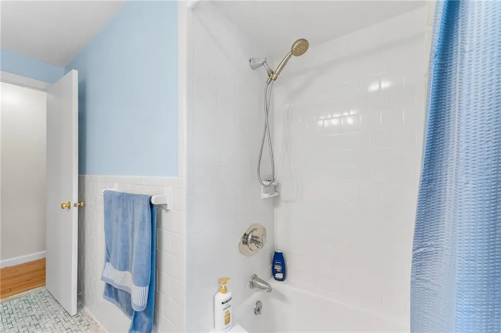 15 Blackberry Knoll Way Johnston RI 02919