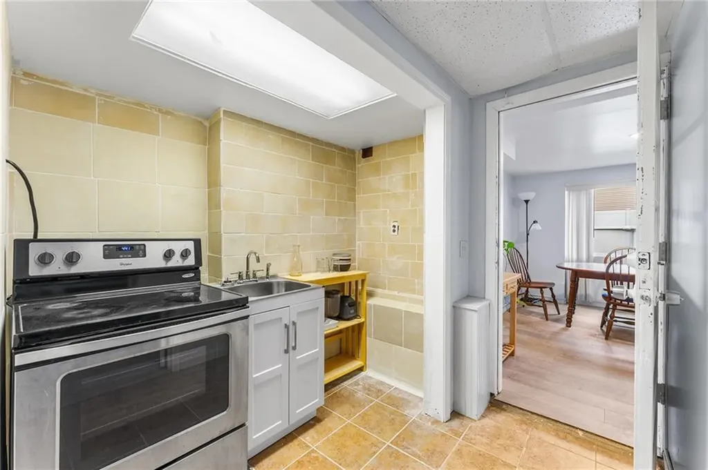 15 Blackberry Knoll Way Johnston RI 02919