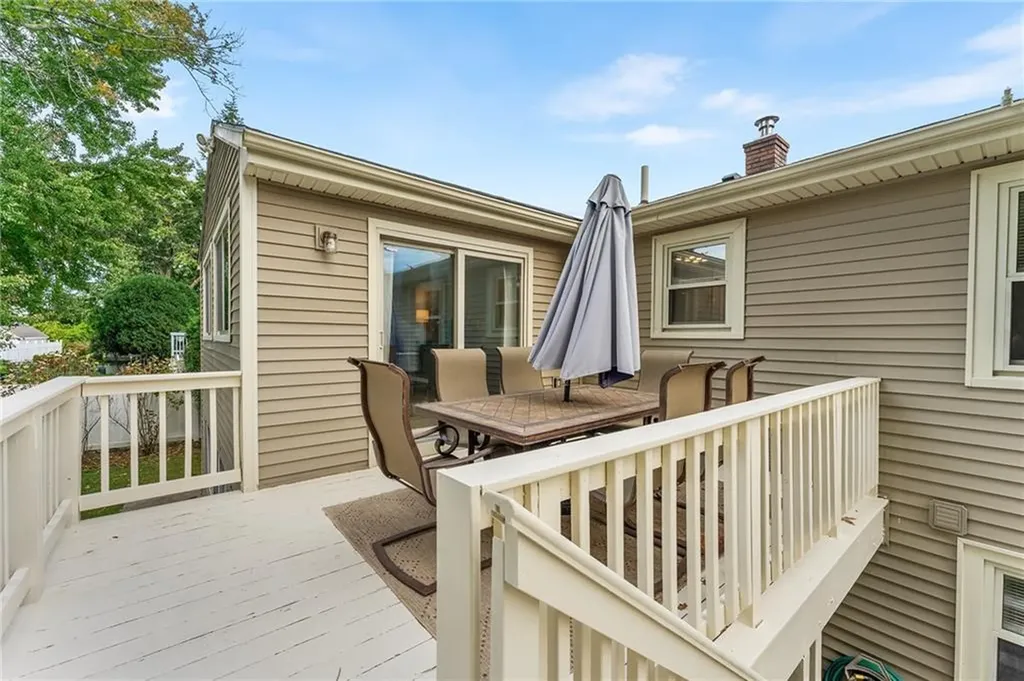 15 Blackberry Knoll Way Johnston RI 02919