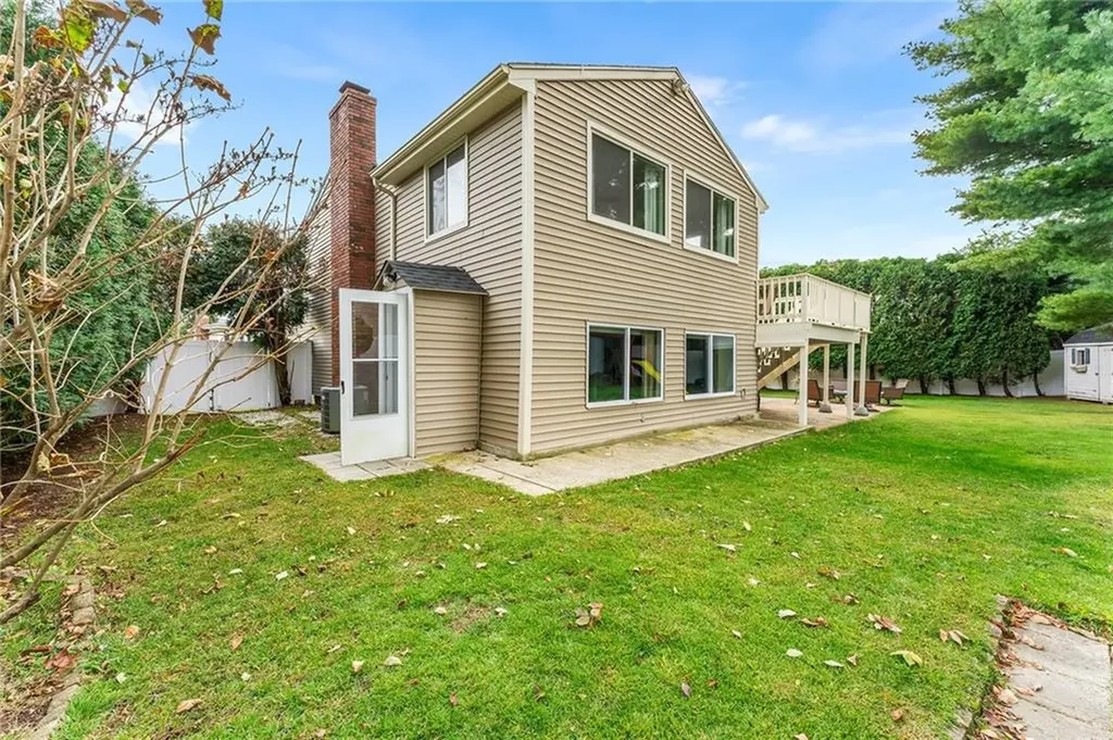 15 Blackberry Knoll Way Johnston RI 02919