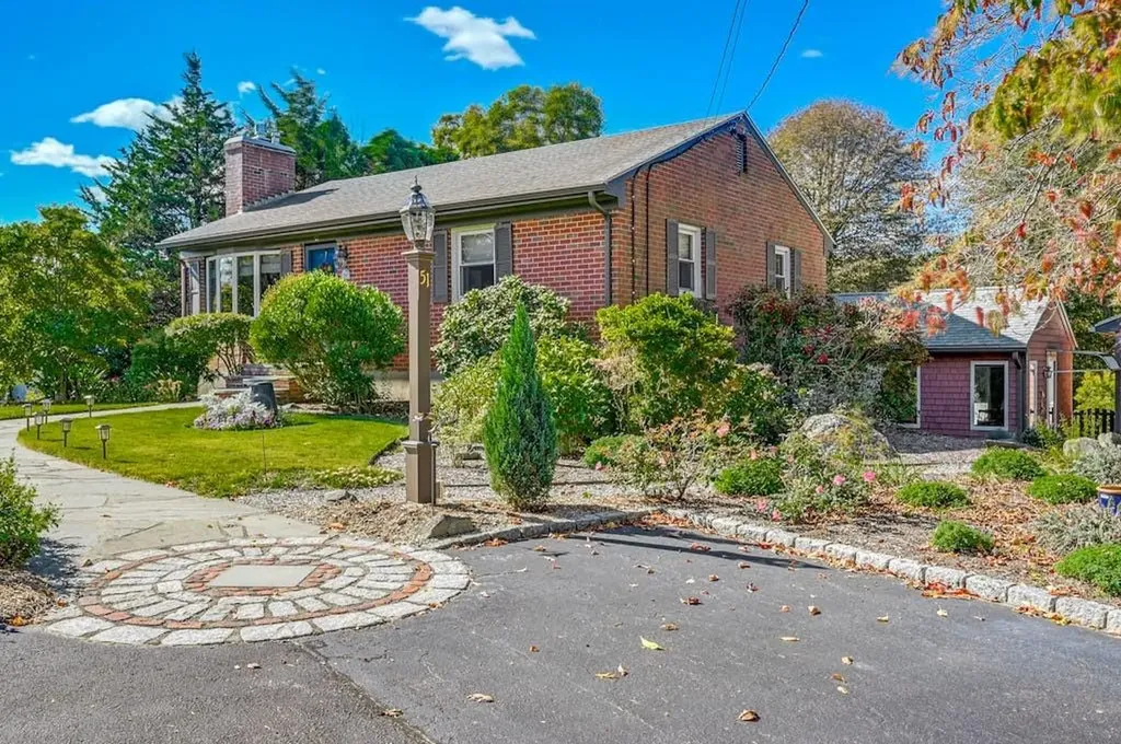 51 Keel Avenue Jamestown RI 02835