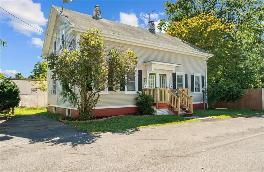 7 9 Mathewson Street Johnston RI 02919
