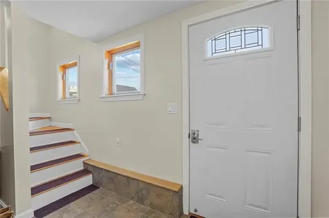 20 Kensington Avenue Portsmouth RI 02870