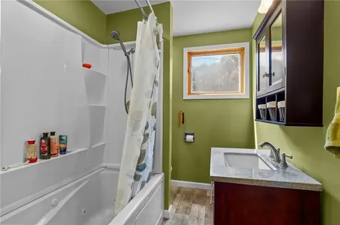 20 Kensington Avenue Portsmouth RI 02870