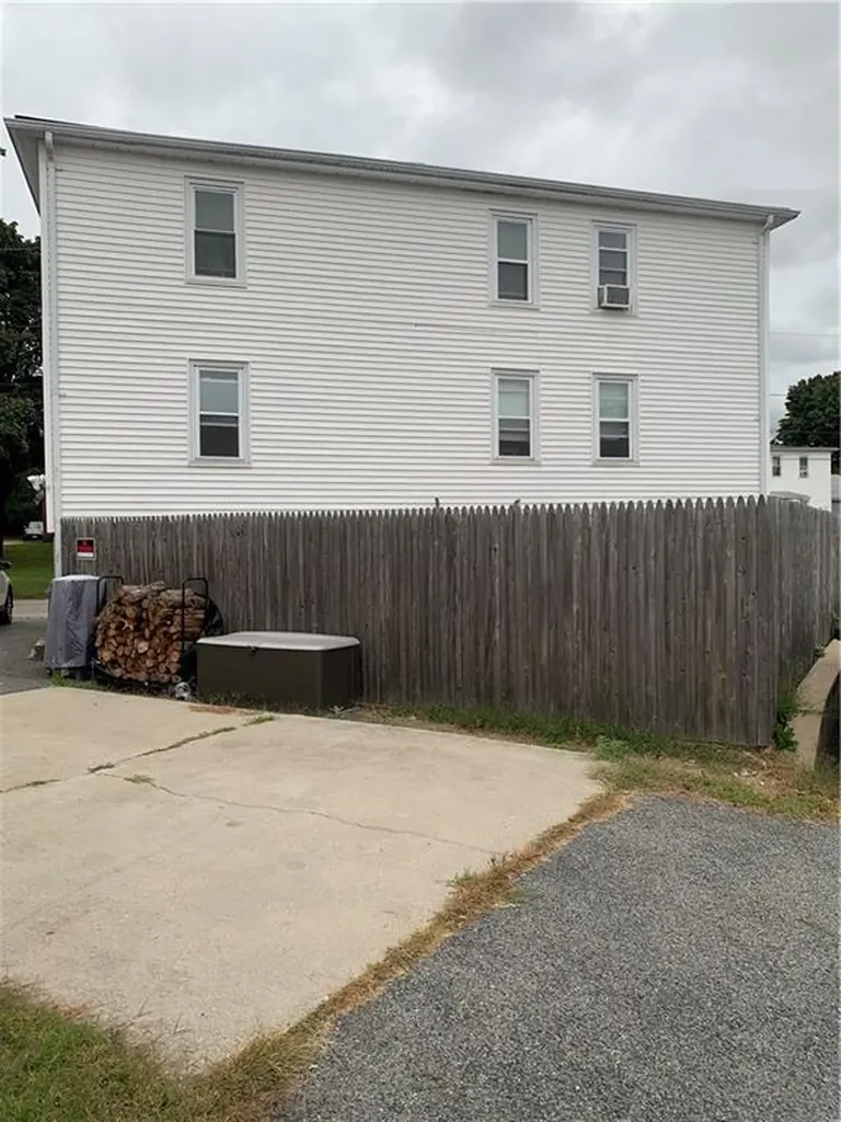 14 Zanfagna Street Johnston RI 02919