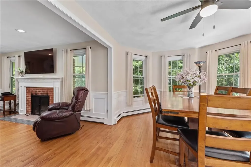 15 Mayflower Drive Cumberland RI 02864