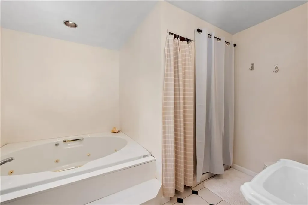 15 Mayflower Drive Cumberland RI 02864