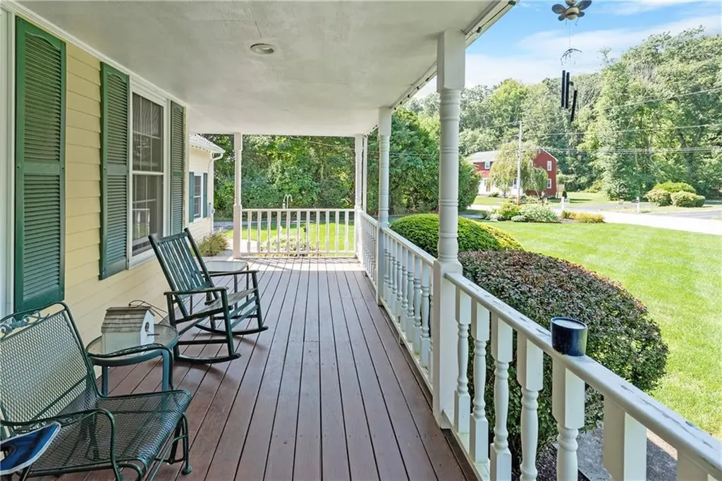 15 Mayflower Drive Cumberland RI 02864