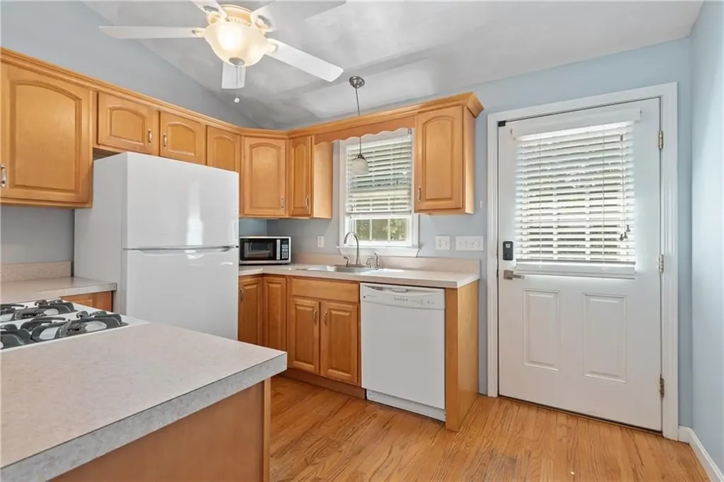 15 Mayflower Drive Cumberland RI 02864
