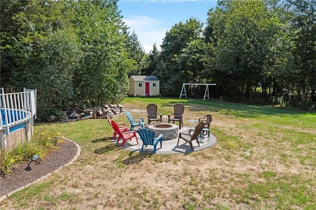 15 Mayflower Drive Cumberland RI 02864