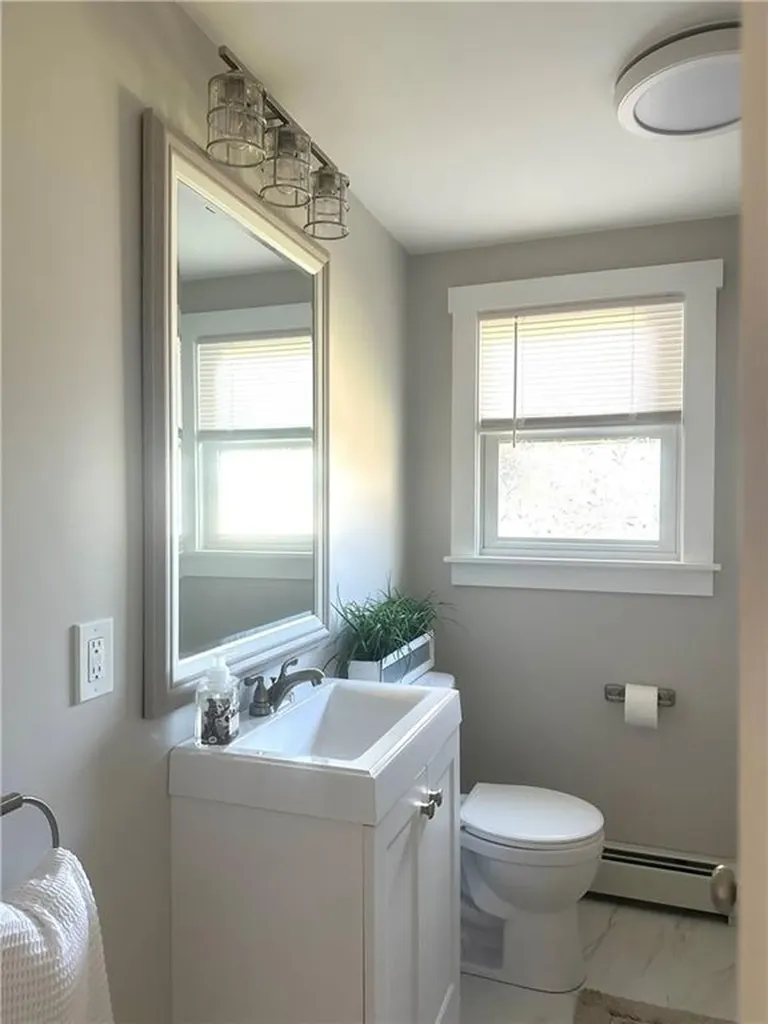 20 Fairgreen Drive West Warwick RI 02893