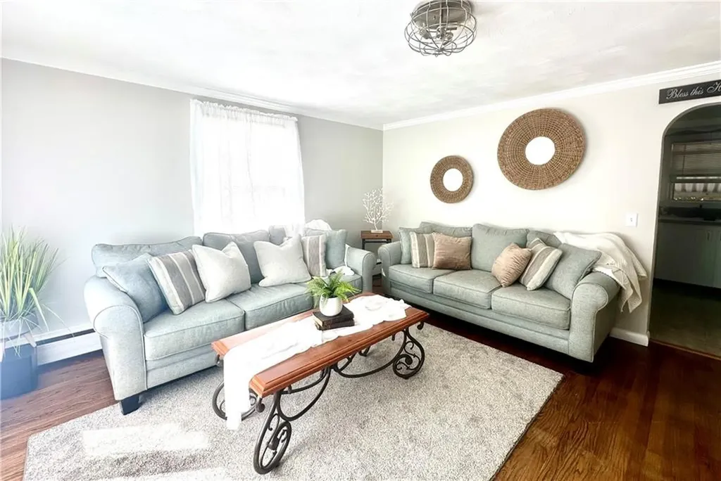 20 Fairgreen Drive West Warwick RI 02893