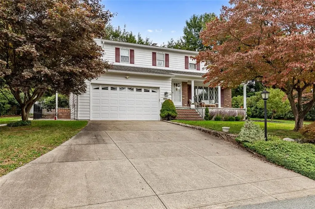 14 John F Kennedy Circle North Providence RI 02904