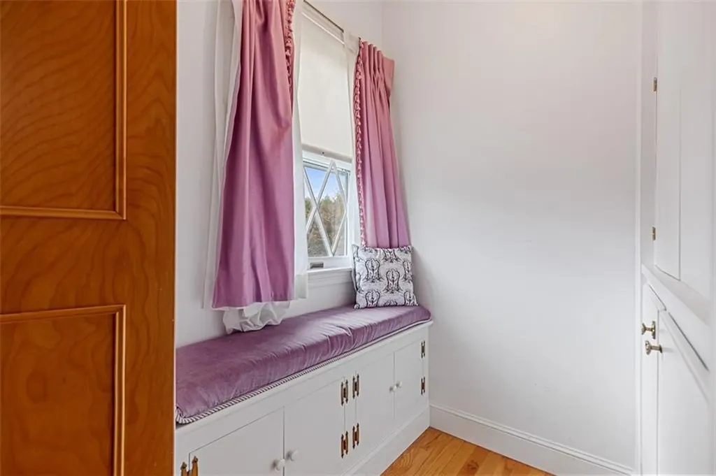14 John F Kennedy Circle North Providence RI 02904