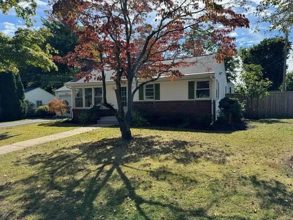 225 Garden City Drive Cranston RI 02920