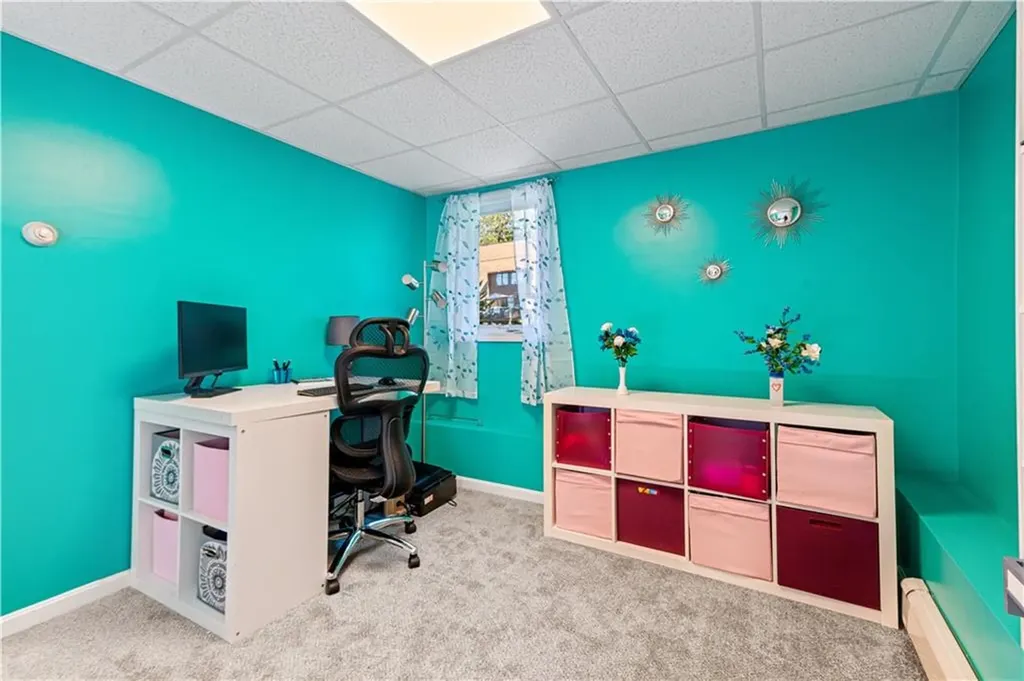 15 Vernon Avenue Bristol RI 02809