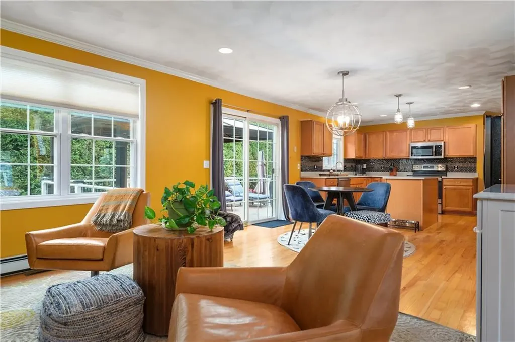 75 Myette Street Woonsocket RI 02895