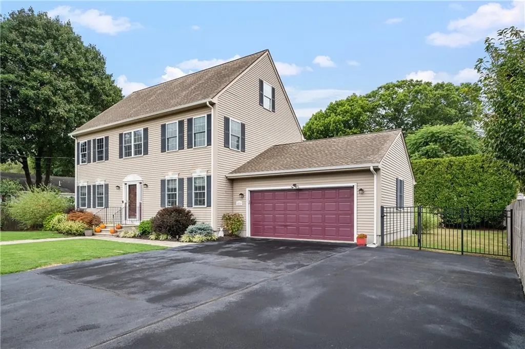 75 Myette Street Woonsocket RI 02895