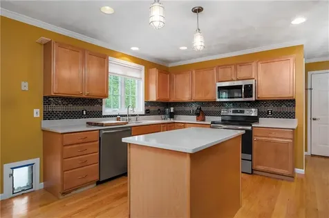 75 Myette Street Woonsocket RI 02895