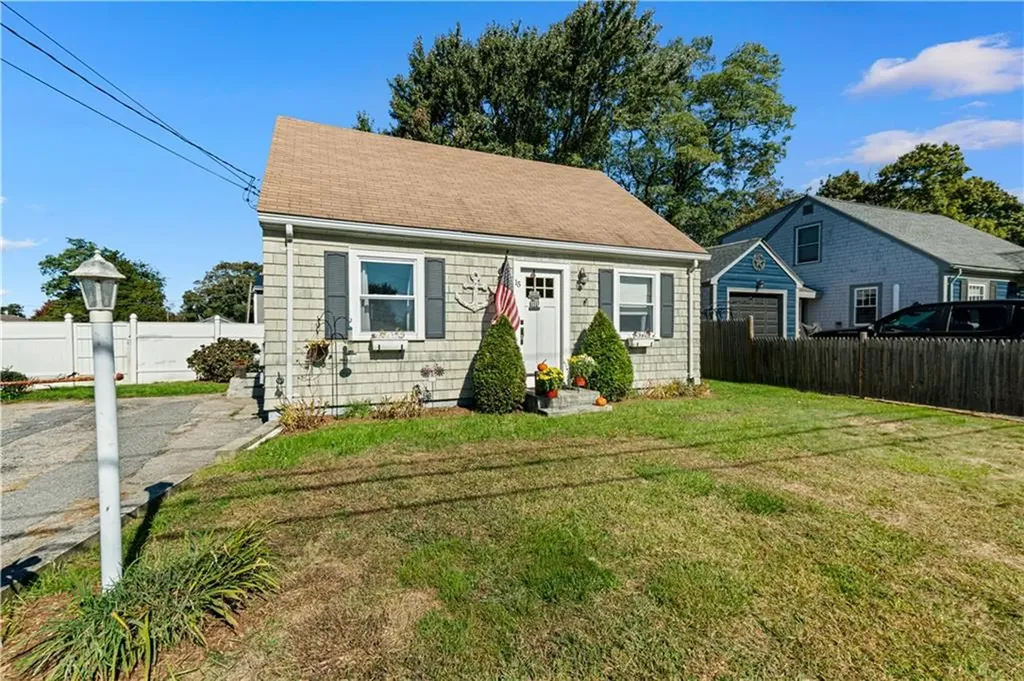 15 Fatima Drive Bristol RI 02809