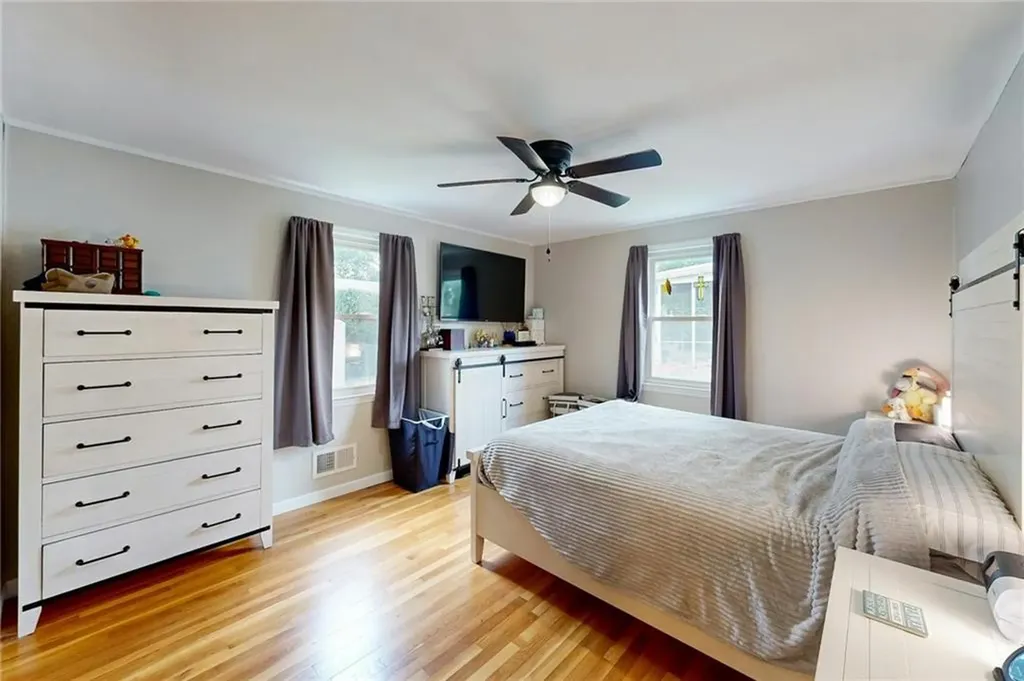 255 Pierce Avenue Warwick RI 02888