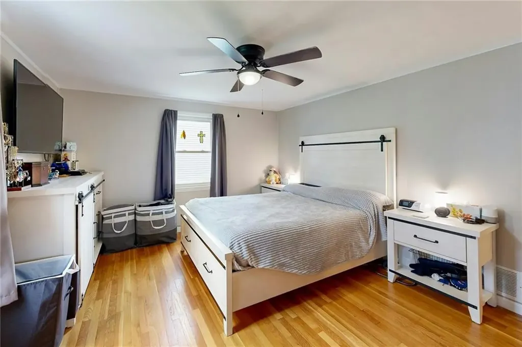 255 Pierce Avenue Warwick RI 02888