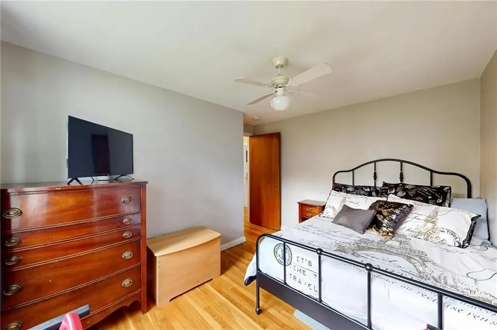 255 Pierce Avenue Warwick RI 02888