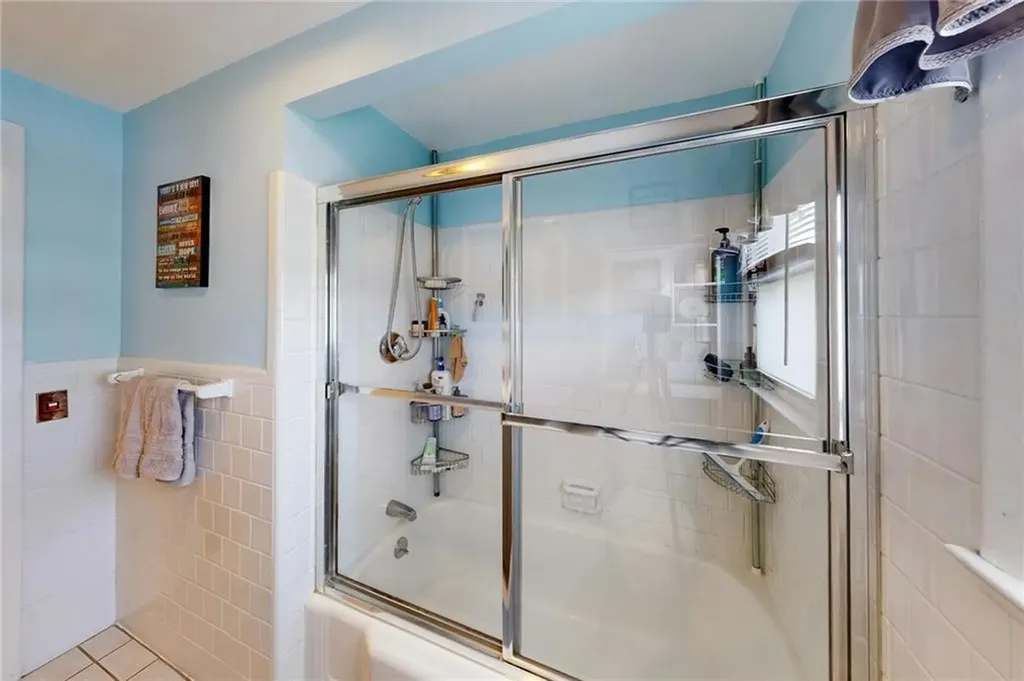 255 Pierce Avenue Warwick RI 02888