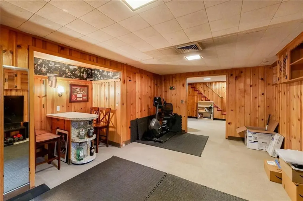 255 Pierce Avenue Warwick RI 02888