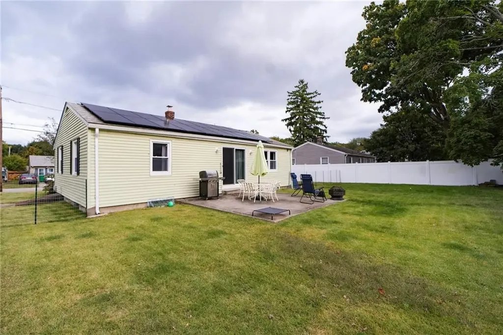 255 Pierce Avenue Warwick RI 02888