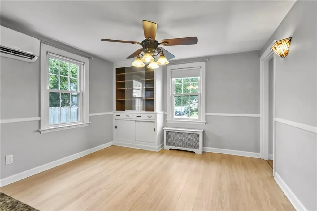 2 Edgehill Road Warwick RI 02889