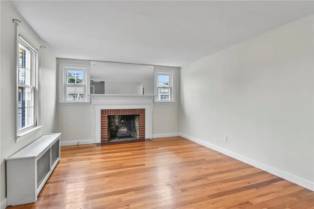 2 Edgehill Road Warwick RI 02889