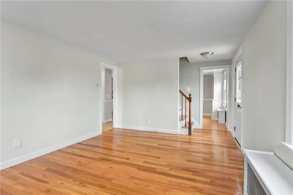2 Edgehill Road Warwick RI 02889