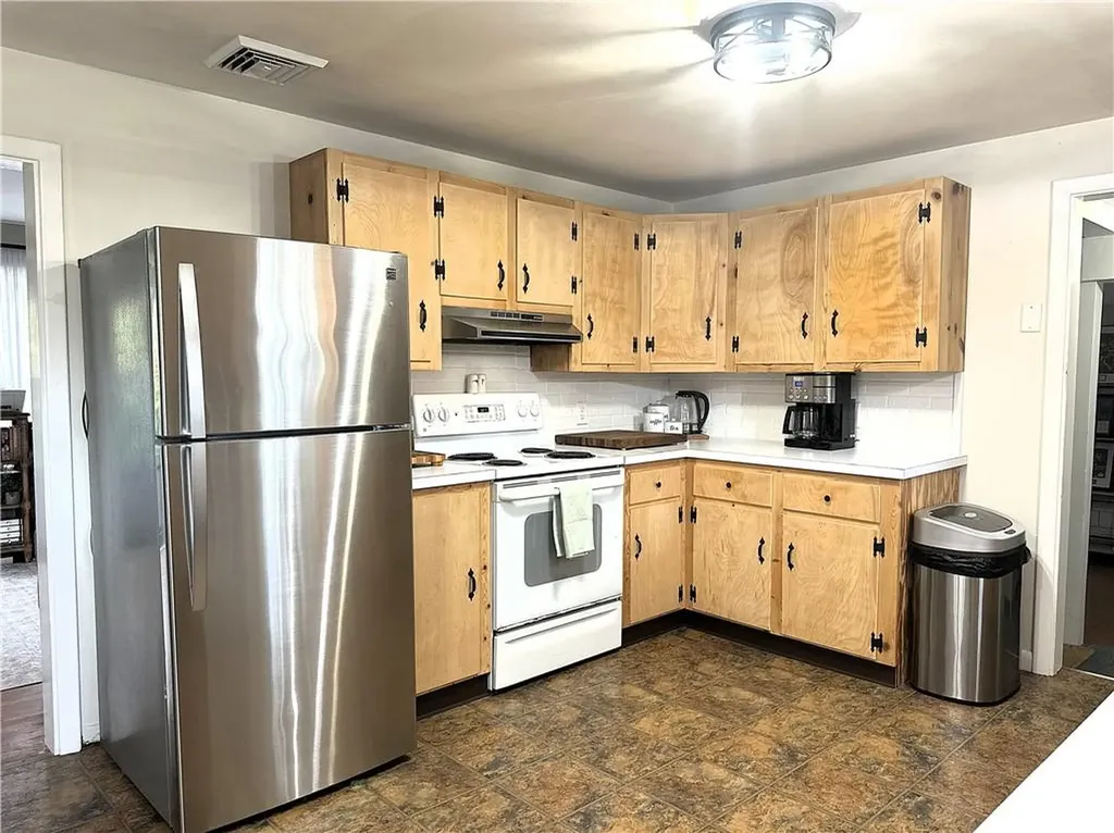 106 Hopkins Hill Road Coventry RI 02816