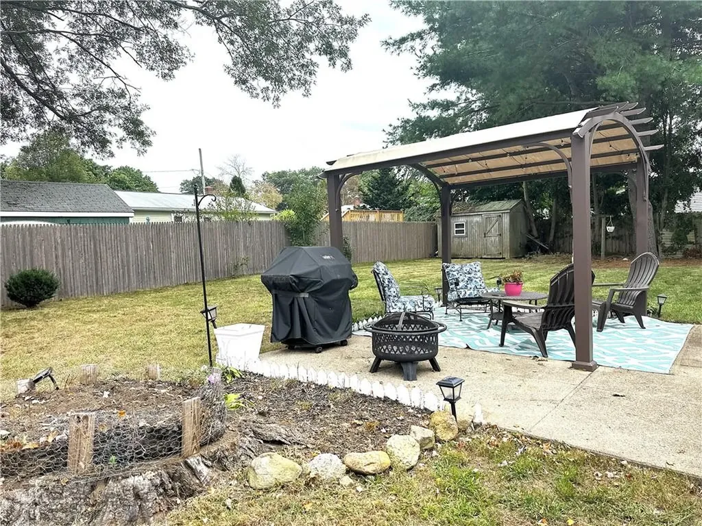 106 Hopkins Hill Road Coventry RI 02816