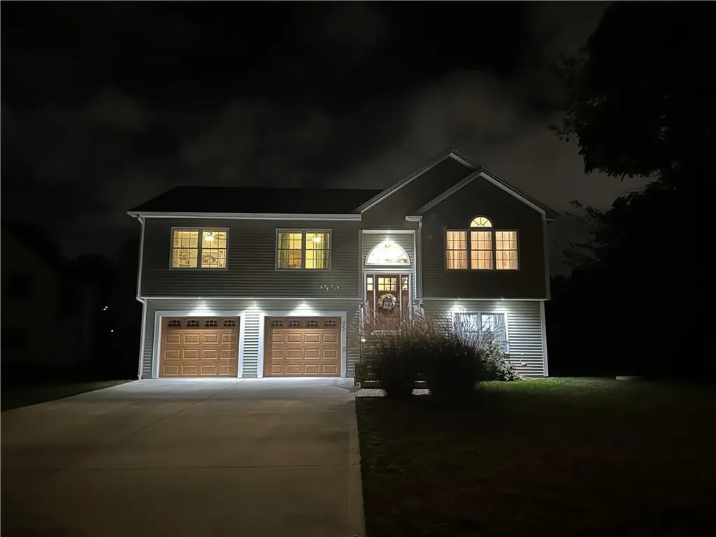 241 Jillson Avenue Woonsocket RI 02895