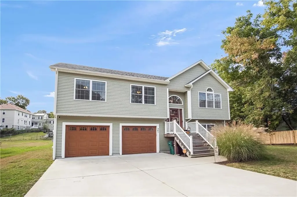 241 Jillson Avenue Woonsocket RI 02895
