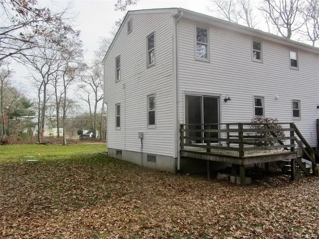 231 Crandall Road Tiverton RI 02878
