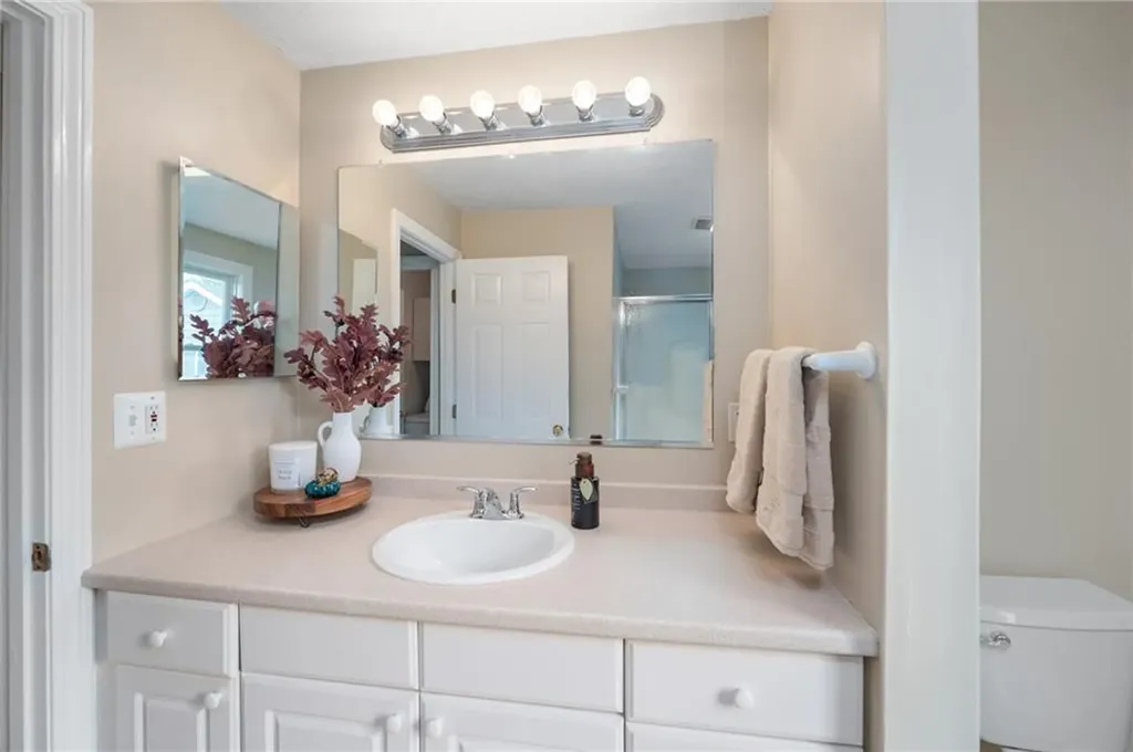 40 Gaspee Road Narragansett RI 02882