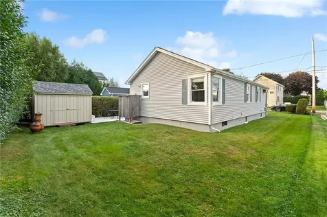 40 Gaspee Road Narragansett RI 02882