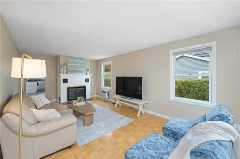 40 Gaspee Road Narragansett RI 02882