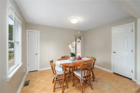 40 Gaspee Road Narragansett RI 02882