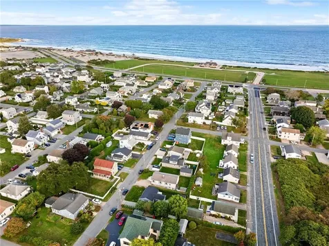 40 Gaspee Road Narragansett RI 02882