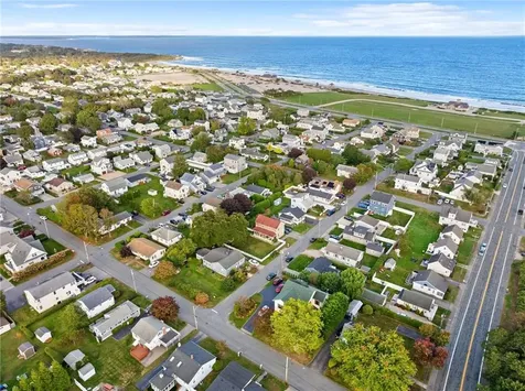 40 Gaspee Road Narragansett RI 02882